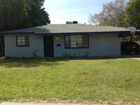 Building Photo - Spacious 3BR Tempe Home with Lush Yard & I...