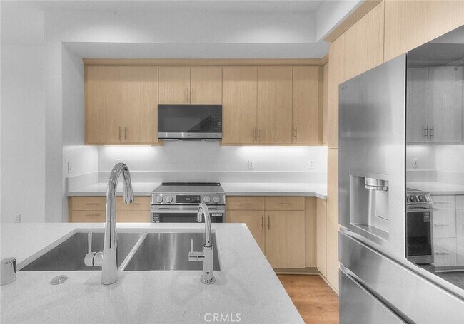 Building Photo - 149 N 1st Ave