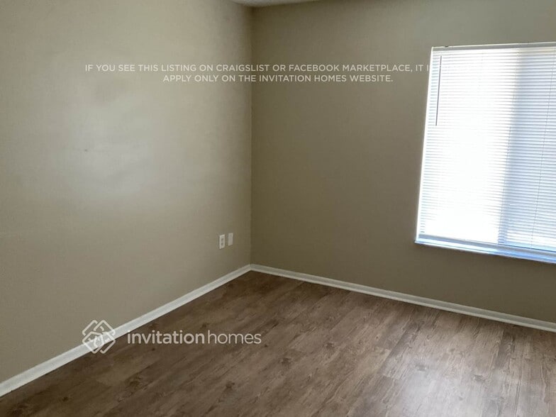 Building Photo - 910 Little Bend Rd