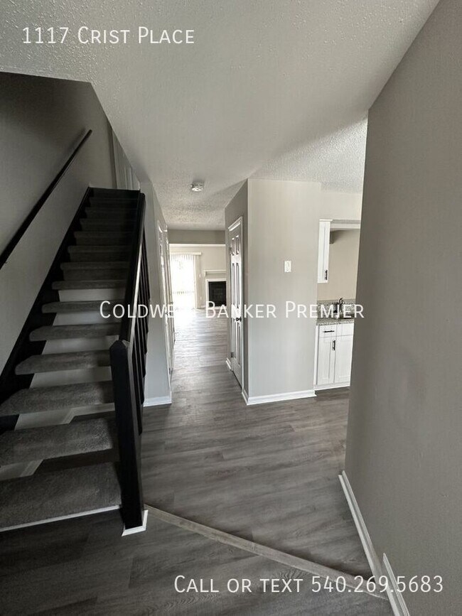 Building Photo - 1117 Crist Pl