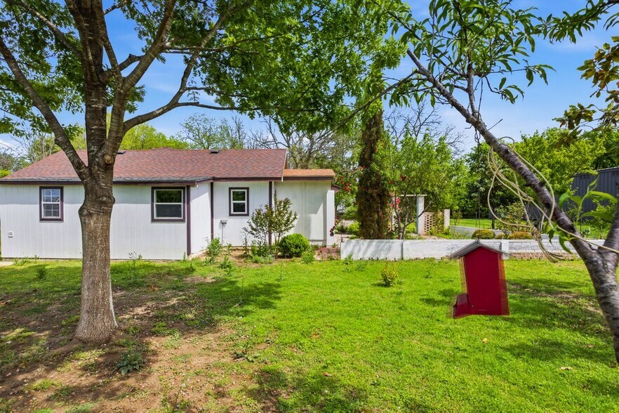 Building Photo - 2543 Co Rd 332