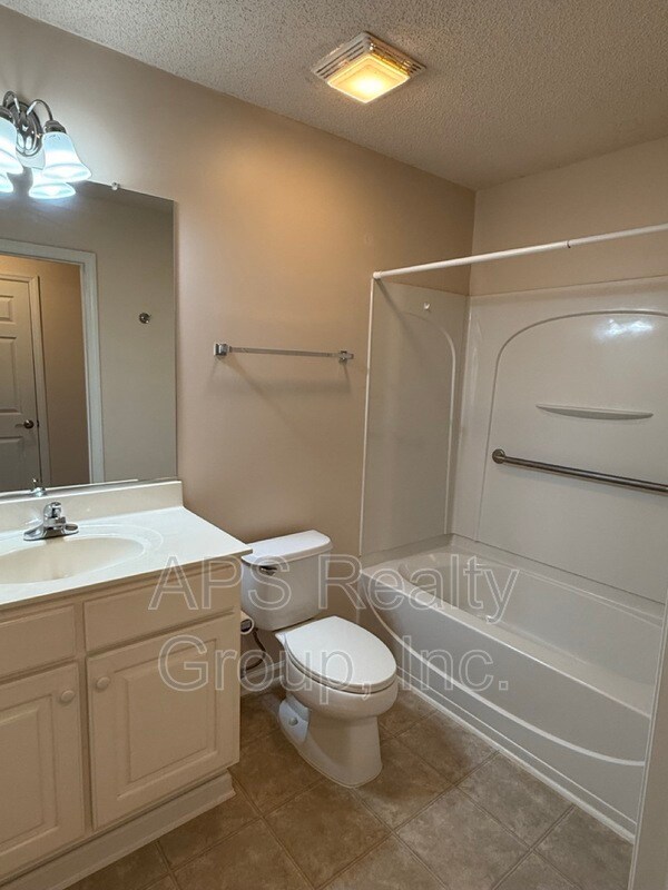 Building Photo - 130 Shallowford Reserve Dr