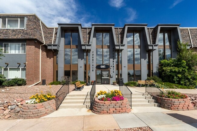 Building Photo - Fountain Oaks