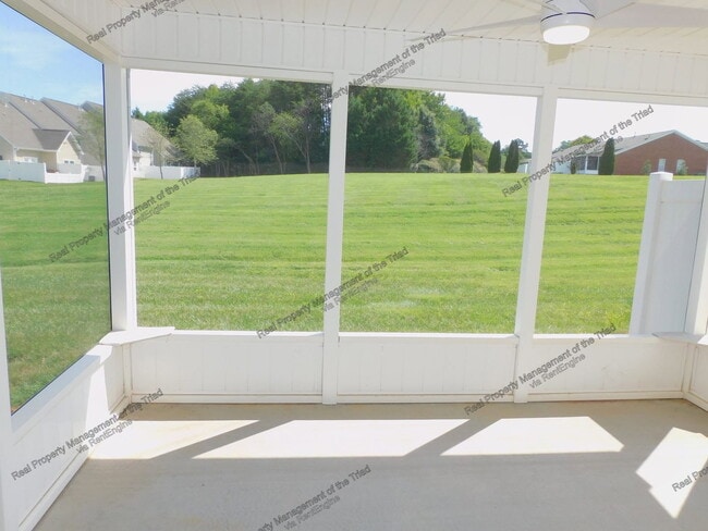 Building Photo - 5012 Philly Ln