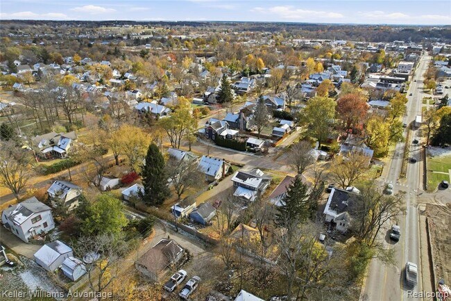 Building Photo - 101 Base Line Rd