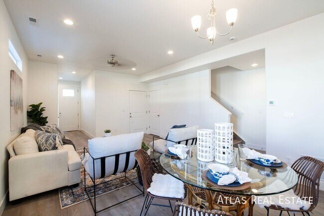 Building Photo - 3645 Verde Dr