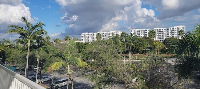 Building Photo - 10710 NW 66th St