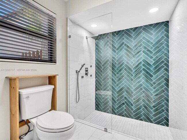 Building Photo - 2083 Augusta