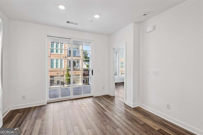 Building Photo - 432 Burton Dr