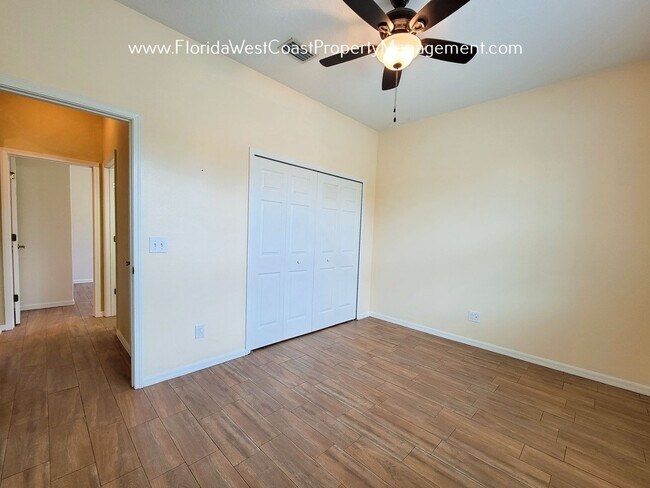 Building Photo - LARGE PARRISH POOL HOME! FENCED YARD! PET FRIENDLY! AVAILABLE FOR JUNE! LONG TERM LEASE!