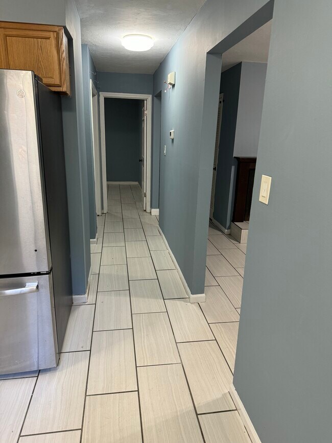 Building Photo - 1924 Nekoma Ct