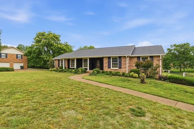 Building Photo - 213 Rising Sun Ln