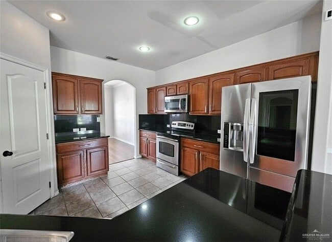 Building Photo - 26 Wisteria Dr