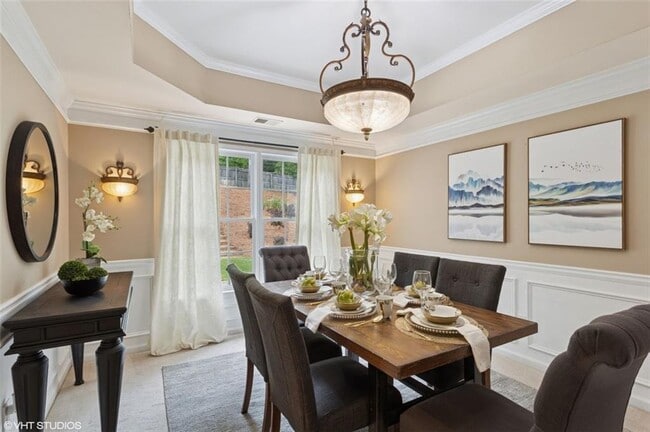 Building Photo - 230 Bluff Oak Dr