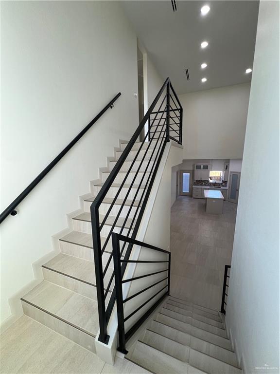 Building Photo - 21 East St