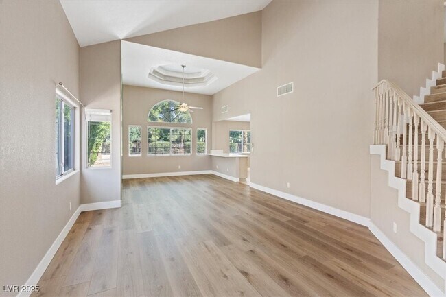 Building Photo - 1817 Tropical Breeze Dr