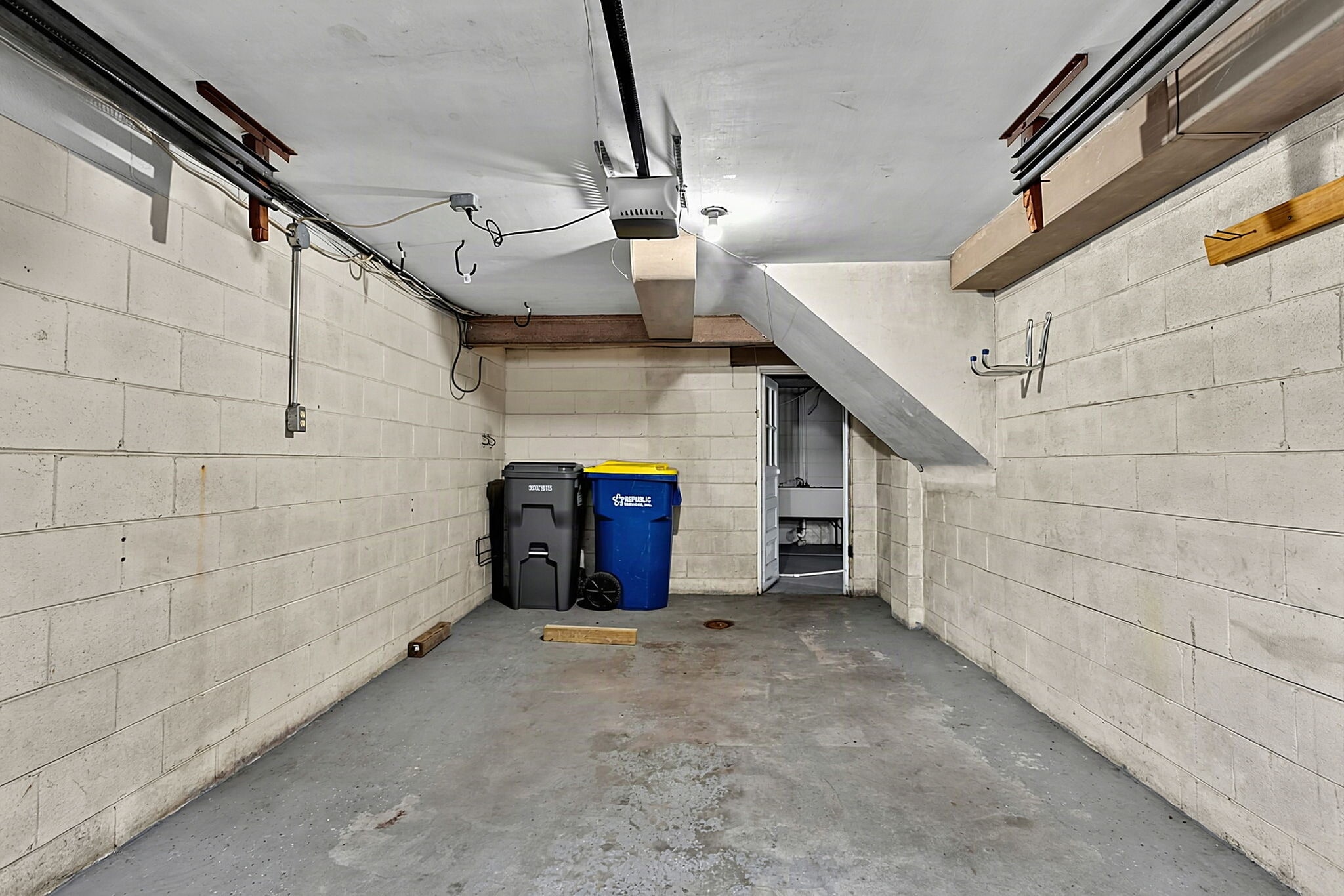 Building Photo - 5661 N Illinois St