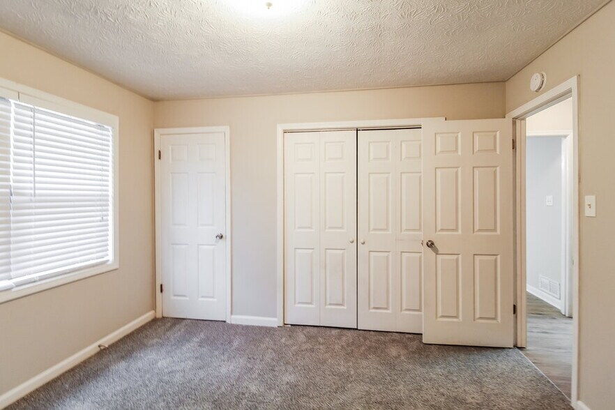 Building Photo - 2794 Sardis Dr