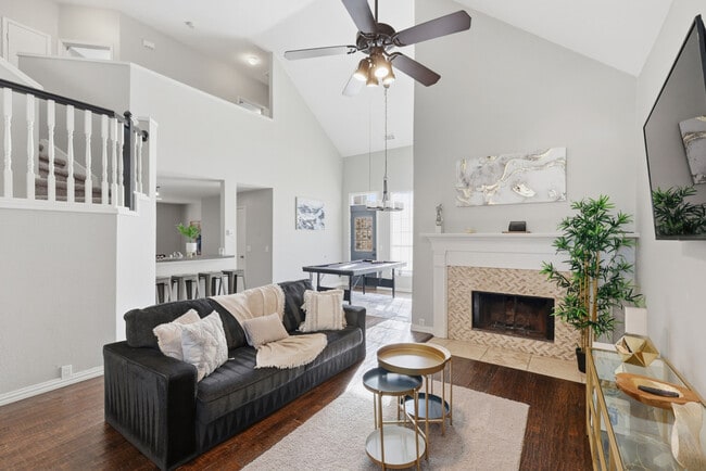 Primary Photo - 9817 Preston Vineyard Dr