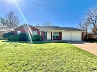 Building Photo - 1816 Lexington Pl