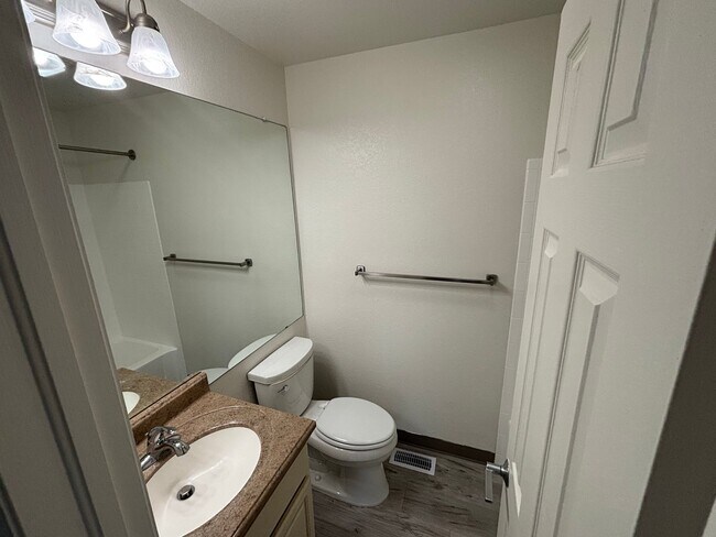 Building Photo - 629 Walden Cir
