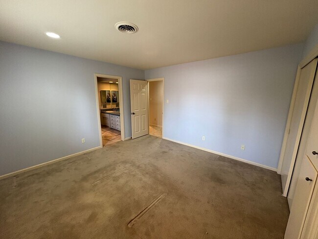 Building Photo - Gorgeous 4 bed 5 bath Luxury rental in Cherry Hills Village!