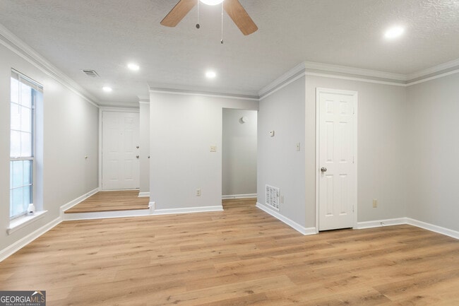 Building Photo - 1041 Plantation Way