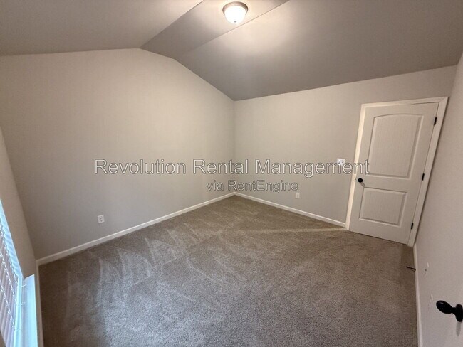 Building Photo - 1009 Fable Ln