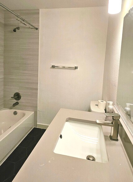 full bathroom on second floor - 3812 Southway Dr