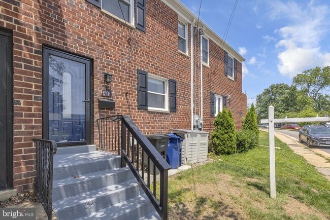 Building Photo - 46 Ancell St