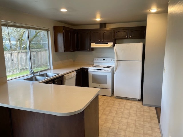 Kitchen - 16520 Linden Ave N