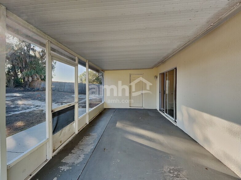 Building Photo - 10536 Juliano Dr