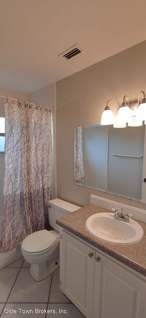 Building Photo - 2 br, 1 bath House - 1413 N. Ferncreek