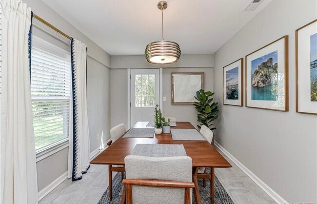 Building Photo - 4201 Seaforth Dr