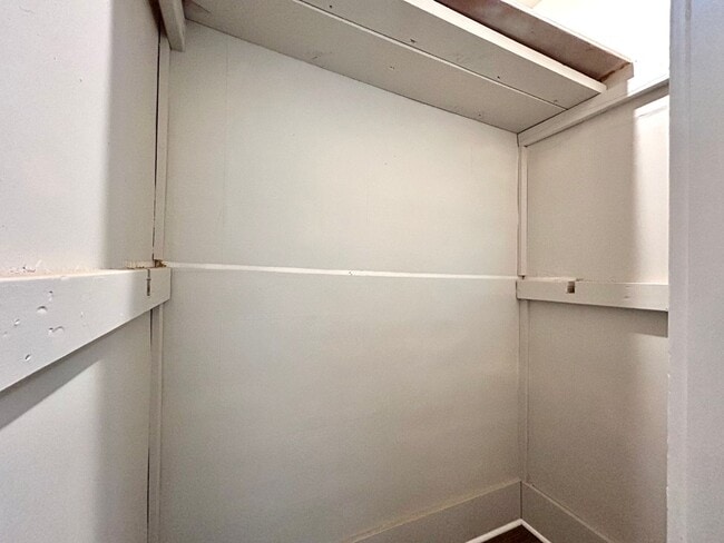 Building Photo - Three Bedroom Home in Muskegon