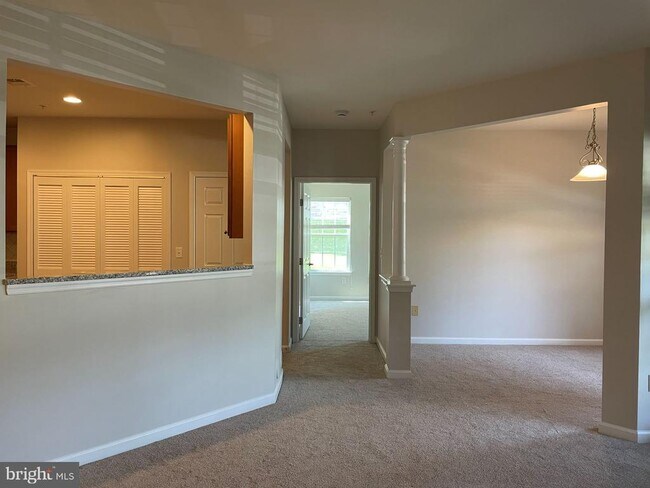 Building Photo - 5307 Wyndholme Cir