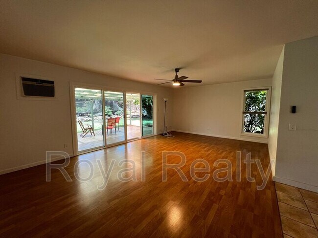 Building Photo - 167 Mahina St