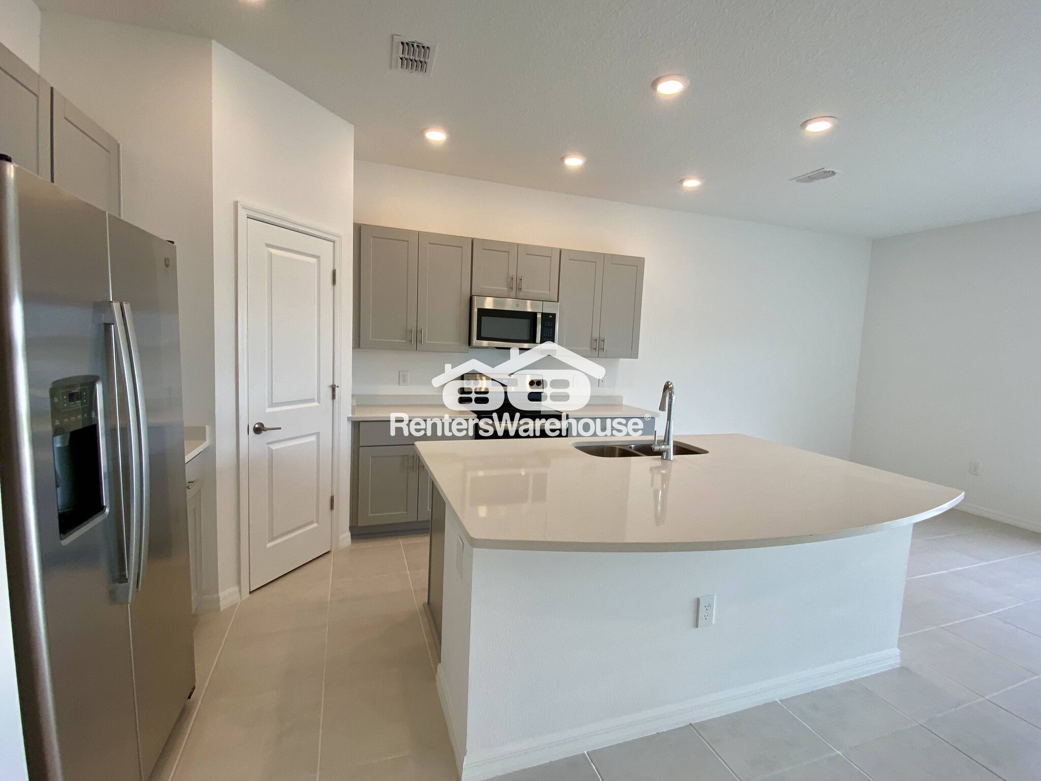 Building Photo - 1272 Lago Vista Ct