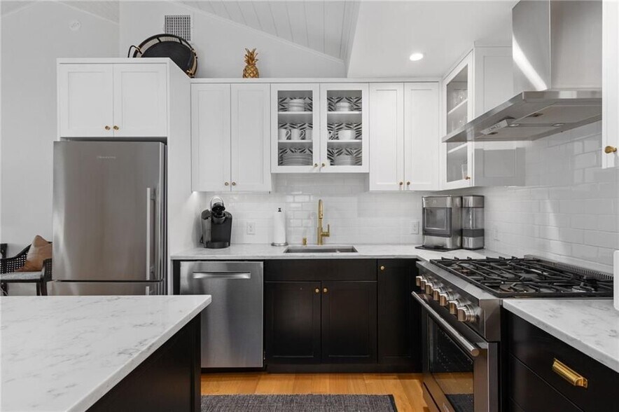 Building Photo - 11 Eustis Ave