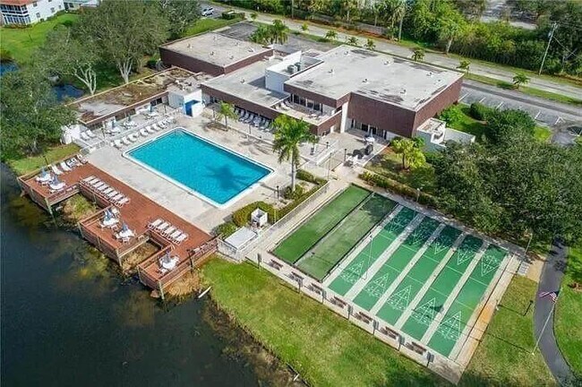 Building Photo - 1225 NW 21st St