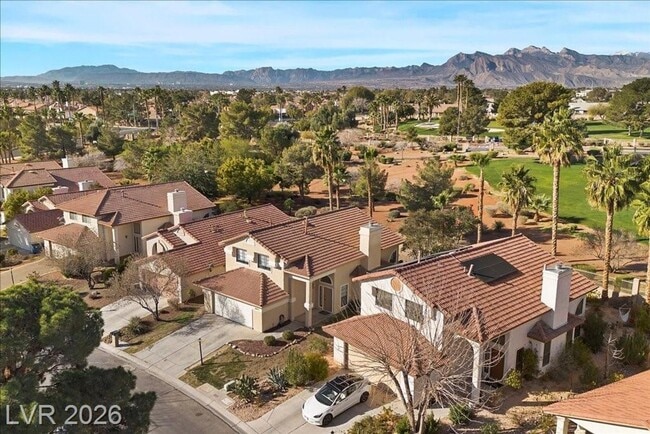 Building Photo - Modern 3Bed/2.5Bath/2Car - 2 Story Home Located In The Guard-Gated Los Prados Golf Community!