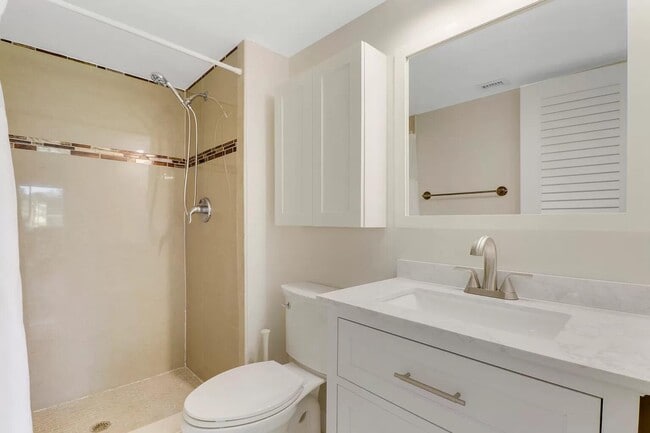 Building Photo - 6341 Chasewood Dr