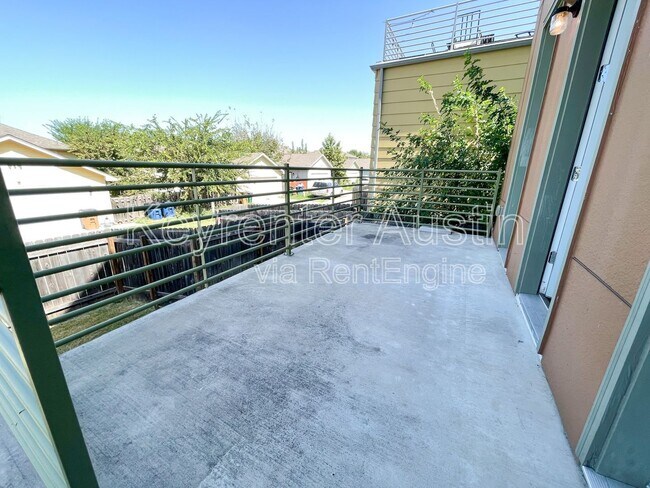 Building Photo - 6112 Seville Dr