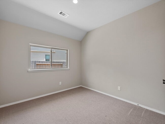 Building Photo - 2901 Yaupon Grove Ln