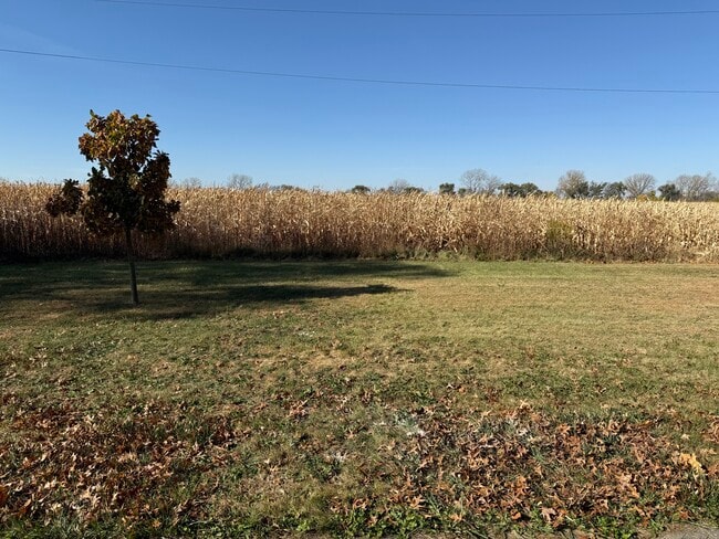 Building Photo - 302 S John St