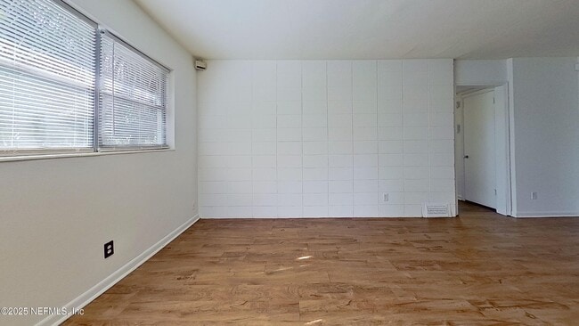 Building Photo - 2131 Goltare Dr