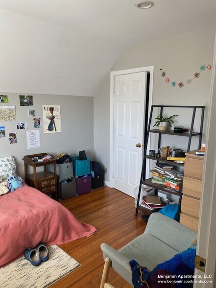 Building Photo - 20 Benton Rd