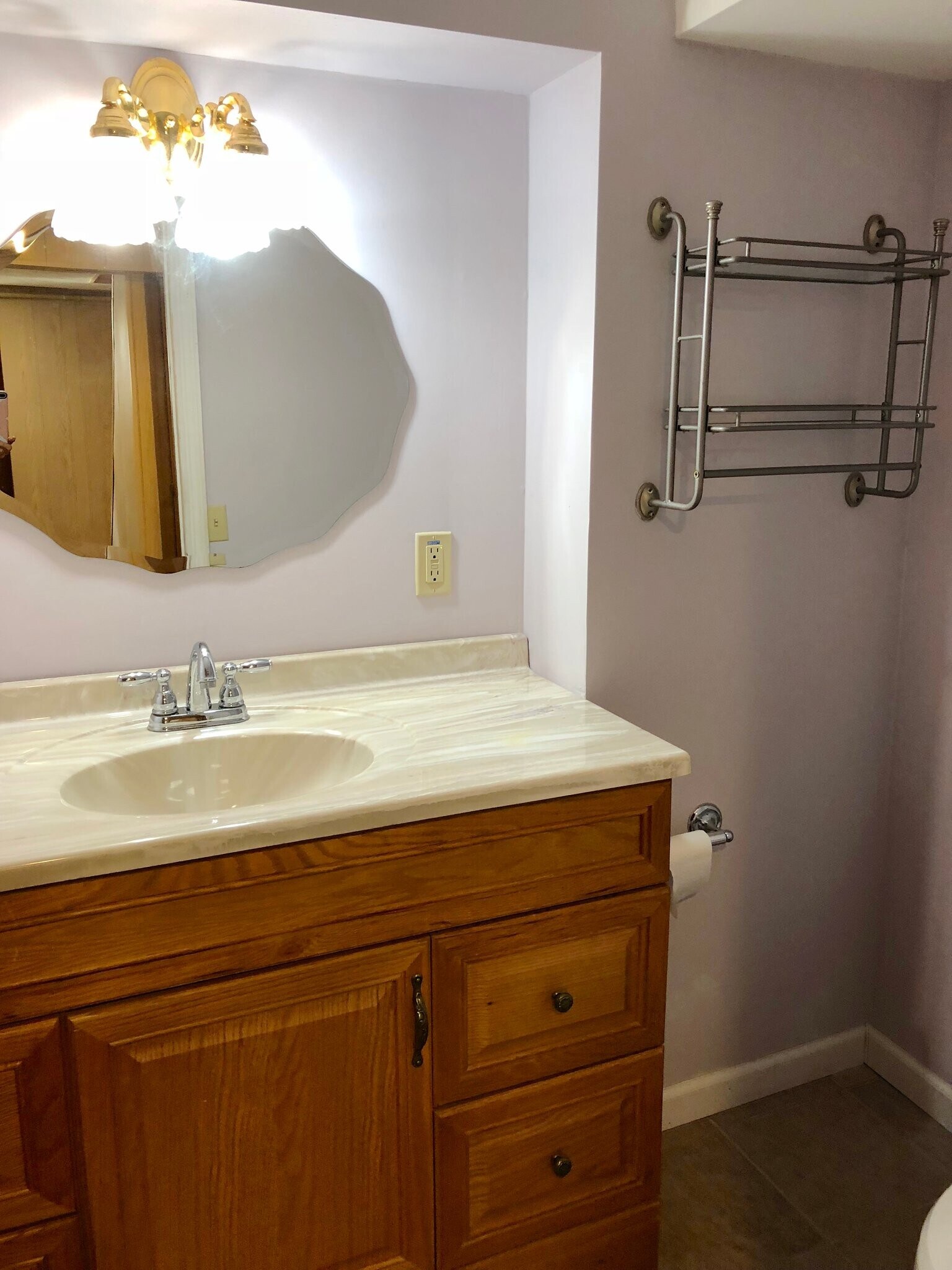 Building Photo - 9 Graywood Rd