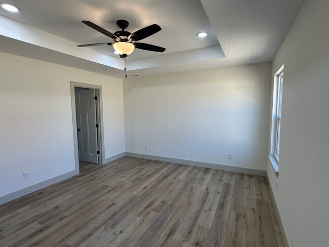 Building Photo - BRAND NEW 3 Bed 2 Bath in WAYNESVILLE - FOR RENT