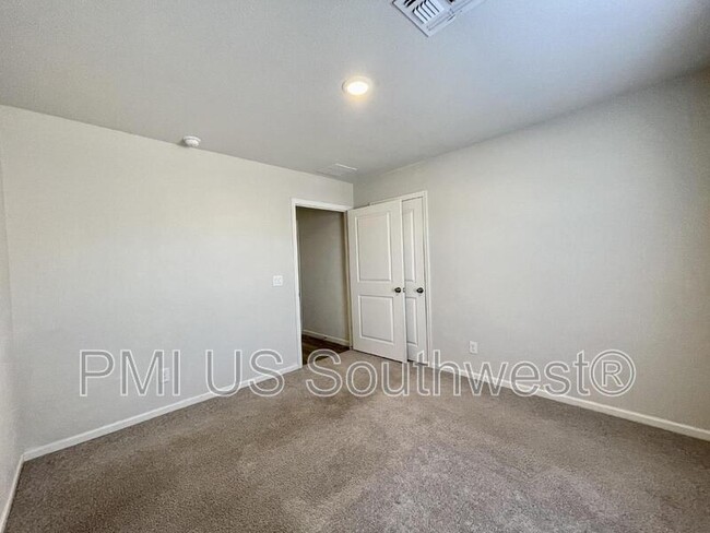 Building Photo - 6523 S Prado Ct